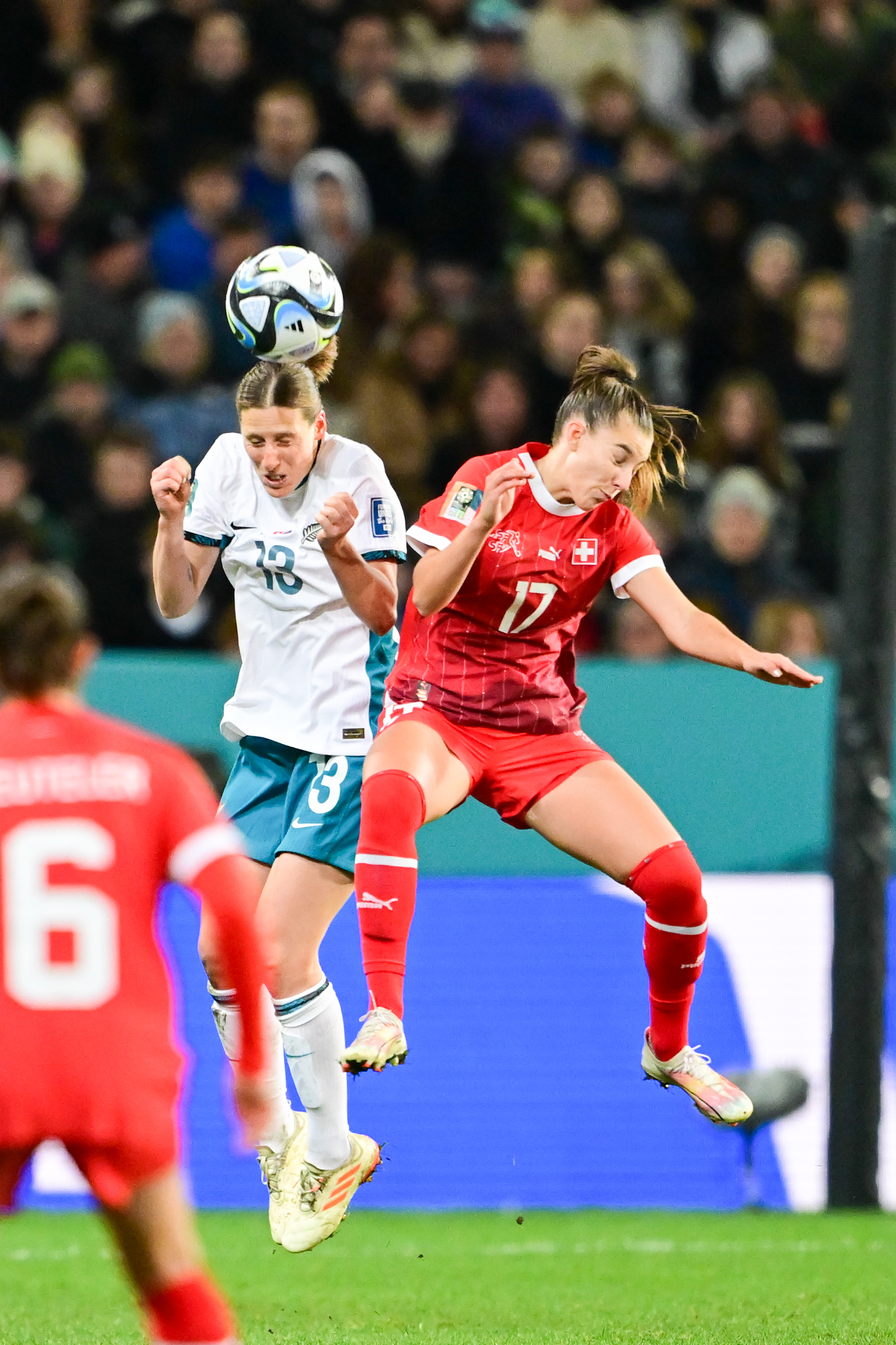 乐宝体育首页-挪威女足小组出现激烈角逐，力保胜利(瑞典挪威女足)